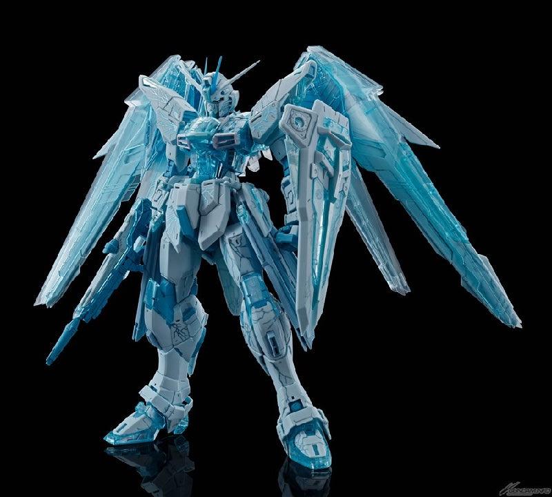 (PREMIUM-BANDAI) GUNDAM MG 1/100 Freedom Gundam Ver. 2.0 (Cross Contrast Colors / Clear Blue)