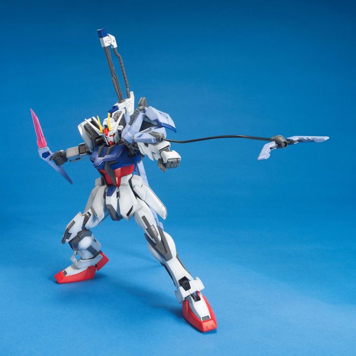 GUNDAM - MG 1/100 STRIKE GUNDAM LAUNCHER/SWORD