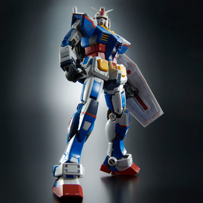 (PREMIUM-BANDAI) GUNDAM - RG 1/144 RX-78-2 GUNDAM [TEAM BRIGHT CUSTOM]